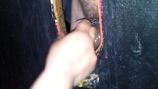 Glory-Hole Handjob med min svenska fru