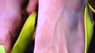 Close up amateur masturbating solo