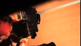 Pipe en public - une brunette franaise amateur