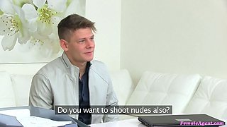 Woman agents first taste of Big Dick