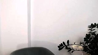 Hot brunette from squirt masturbating on webcam