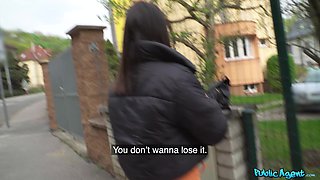 Martin Gun’s Italian Brunette Passion in Public