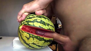 69KinkyCouple Pounds Virgin Watermelon