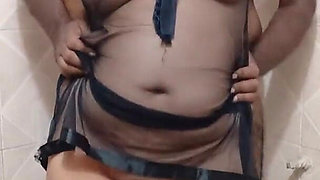 Hot Desi Couple Hot Bathroom Sex