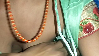 Deshi Bhabhi Sex in Bedroom