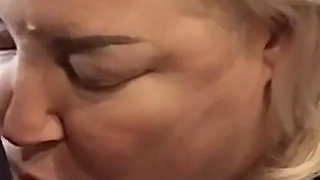 After a Deep Blowjob, the Mother-in-law Spat Out the Sperm