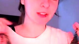 Brunette Solo Webcam Masturbation
