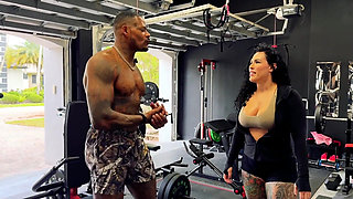 Jason Luv Drills His BBC Into Bianca Bailee's Little Pussy