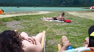 Voyeur se masturba en la playa mientras me toco