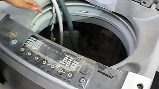 The neighbour seduces me while I repair her washing machine