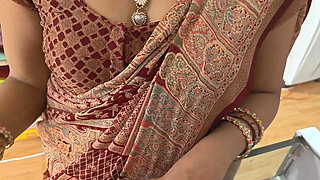 Bhabhi Sucked My Dick in Exchange for Bra and Panty in the Shop