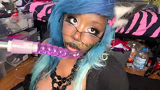 September Tries Out Her Fuck Machine