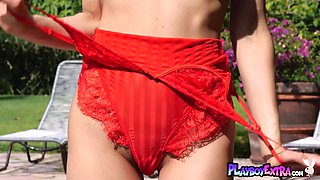 Slim latina unveils her sweet poon