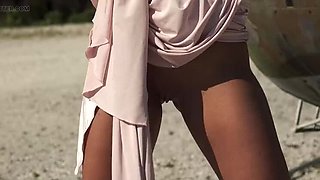 Cherry Kiss Pretty Fashionista Seduces While Masturbating Her Clit