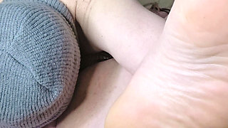 New German BBW xMaskedMomWifex Gives Footjob And Gets Licked And Fingered For It