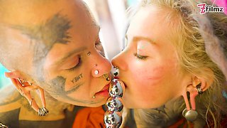Anuskatzz and Nahlu enjoy some anal play