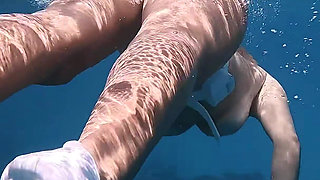 Big Ass Beauty Kayci Kaylani Nude Underwater Diving and Masturbation