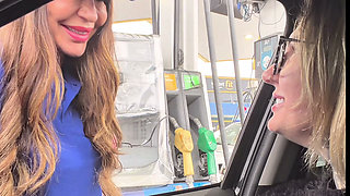 My husband's cuckold got out of the car and I called the gas station attendant to fuck and she accepted and got in the car and was so horny that she was all naked