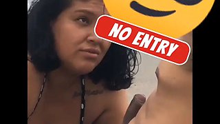 A mí Esposa le gusta Mamar verga y lo hace con mis Amigos. Y Yo filtro sus videos !!