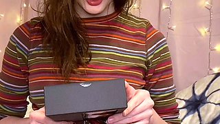 Hot amateur webcam teen masturbates for their fans