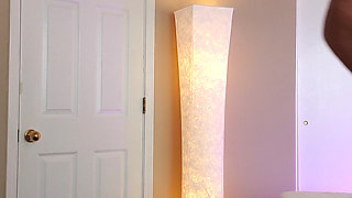 PAWG MILF Camgirl Jess Ryan Flashing Her Big Ass