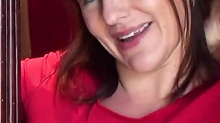 American MILF Anna Needs to Get off Before Going to Sleep