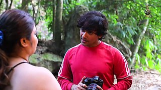 Beautiful Bhabhi Caught Bathing Outside Hot Sex - Outdoor