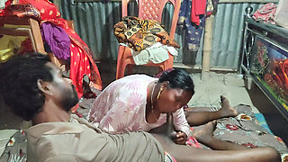 Indian desi wife ki doggy style mein chudai ki night mein