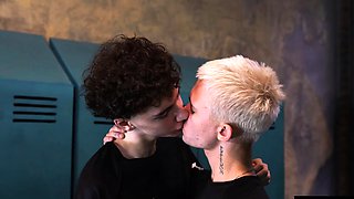 Tattooed Gay Satisfies Bottom Ass