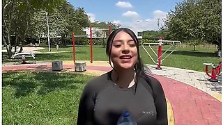 A Stranger Interrupted My Workout And Gave Me A Great Blowjob In Her Car - Public Sex