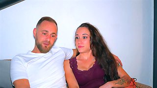 Melany, 23, continues her discoveries with J&M! - Jacquie et Michel TV