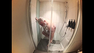 Taking a Shower in Stuttgart