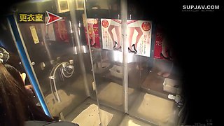Japanese Babe having sex in the magic mirror van