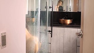 Two Latina Bitches Have Fun In The Shower - Jazmine White