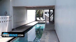 Natural titted blond stepdaughter Iggy Amore tempts and rails her stepdaddy