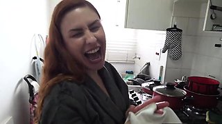 PUTTING EMME TO SUCK IN THE KITCHEN (EMME WHITE)