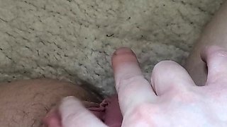 Amateur girl solo masturbation