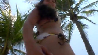 Hot babe gets a monster cock into her mouth sucking to mouth cumshot