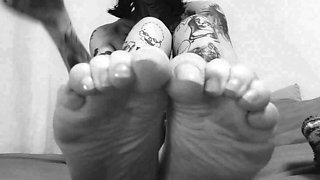 Hey Baby Stop and Watch My Feet
