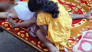 Desi Indian Girlfriend Fucked in Oyo