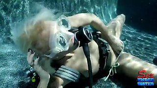 Scuba masturbation under the pool: Big Tits, Babe  Solo Porn