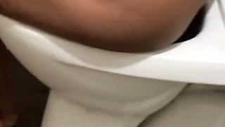 Young Sri Lankan Woman Having Sex While Bathing