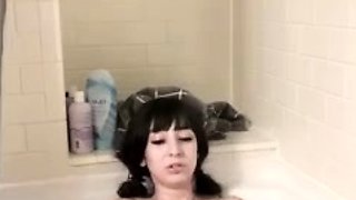Perfect Angel Masturbates In The Bathtub