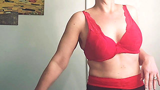 A Sexy Striptease to Start the Day off Right. Do You Like It?