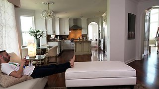 Horny Olivia Madison Gets Her Huge Foot Worshipped