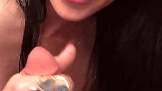 Strokies Marie Foxx's Wild Facial