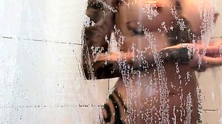 Brunette Solo Webcam Masturbation