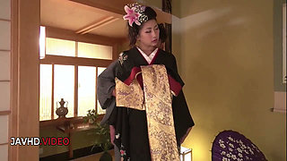 Asian Yuna Shiratori Gives Kinky Blowjob With Intense Passion and Desire