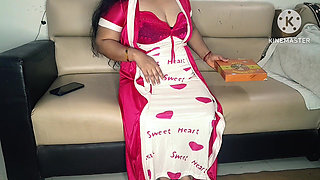 Pizza Man Fuck Hot Bhabhi in Hindi Audio.