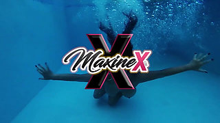 Maxine X Sweet and Sexy Yumi U in Bondage